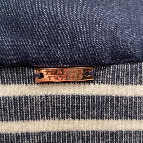 Ivanka Trump navy white nautical short sleeve preppy striped pullover top medium - Picture 11 of 11